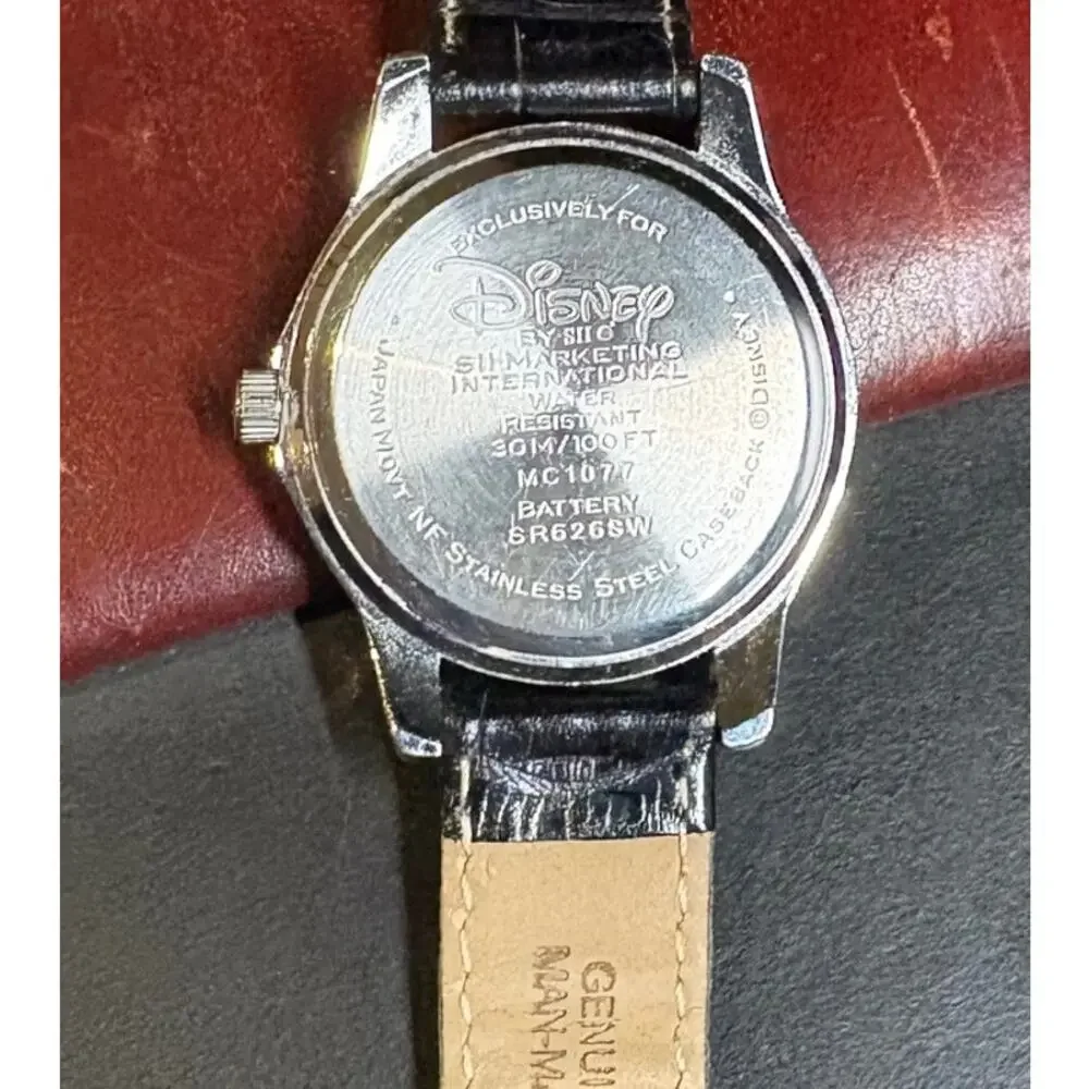 Unisex 35mm Disney Watch, Silver Tone with Rec Face, Rotating Stars, Seiko SII,